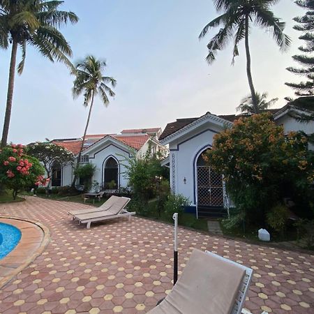 Villa Nostalgia - A Luxurious Villa In North Goa 阿伯来 外观 照片
